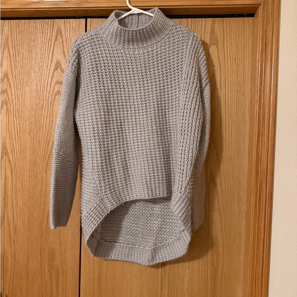 LBLC the label Light Gray Waffle Knit High-Low Turtleneck Sweater